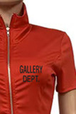 Zweiteiliges, kurzärmliges Zweiteiler mit rosa Sportbekleidungsdruck, Buchstaben und Reißverschlusskragen