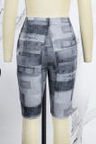 Graue, lässig bedruckte Basic-Shorts mit schmaler, hoher Taille und konventionellem Volldruck