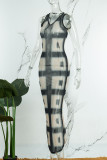 Черное сексуальное длинное платье с разрезом и V-образным вырезом