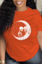 Orangefarbene, lässige Street-Print-T-Shirts mit Totenkopf-Patchwork und O-Ausschnitt