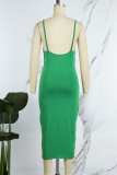 Зеленые повседневные однотонные платья-юбки с открытой спиной на тонких бретелях