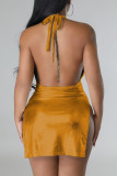 Серебряное сексуальное однотонное платье без рукавов с открытой спиной и разрезом на шее без рукавов