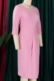 Vestidos de falda de un paso con cuello en O y pliegues de patchwork sólido de trabajo informal rosa