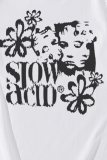 Camisetas con cuello en O de patchwork con estampado vintage de calle gris claro