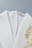 Blusas casuais lisas brancas com decote em V bordado