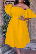肩のイブニングドレスドレスから黄色のエレガントなソリッドパッチワーク