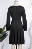 Vestidos de manga larga con cuello en V y pliegues sólidos casuales negros