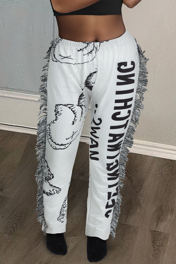 Pantalones flacos con estampado de borlas y letras de retazos de calle blanco