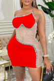 Красное сексуальное лоскутное платье с прозрачным вырезом на бретельках и косым воротником с открытой спиной