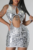 Plata Sexy Sólido Ahuecado Diseño de correa de retazos Reflectante O Cuello Vestidos de falda de un paso