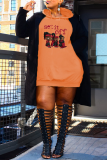 Orangefarbenes, gerades Kleid mit Street-Print und Tunnelzug und Kapuzenkragen