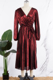 Vestidos plissados ​​com decote em V reflexivo roxo elegante bronzeador dobrado (com cinto)