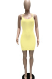 黄色のセクシーなソリッドパッチワークスパゲッティストラップワンステップスカートドレス