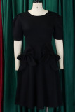 Черные повседневные однотонные платья в стиле пэчворк с бантом и круглым вырезом