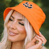 Orangefarbener, lässiger, einfarbig bestickter Hut