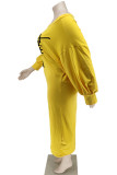 Vestidos retos amarelos com estampa casual patchwork gola oblíqua