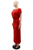 Rode casual effen rugloze jurk met korte mouwen en korte mouwen