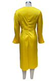 Желтые повседневные однотонные прямые платья в стиле пэчворк со складками и круглым вырезом