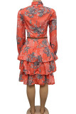Rotes, elegant bedrucktes Patchwork-Frenulum mit Gürtel, halbes Rollkragen-Kuchenrock-Kleid