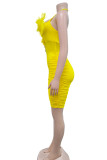 イエロー セクシー ソリッド パッチワーク フェザー フォールド ホルター ペンシル スカート ドレス