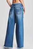 Tiefblaue, lässige, einfarbige, zerrissene, Patchwork-Jeans mit mittlerer Taille und normaler Taille (abhängig vom tatsächlichen Objekt)