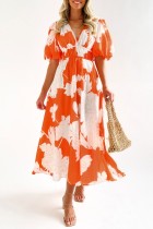 Оранжевое повседневное платье с принтом в стиле пэчворк и V-образным вырезом с коротким рукавом Платья