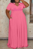 Vestido rosa casual com estampa de letras básicas com decote em V manga curta vestidos plus size