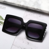 Черные повседневные солнцезащитные очки со стразами в стиле пэчворк