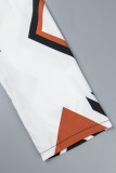Weiße, elegante Hemdblusenkleider mit geometrischer Taschenschnalle und Volant, Umlegekragen