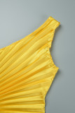Amarelo Casual Sólido Escavado Sem Encosto Plissado Gola Oblíqua Vestidos Longos