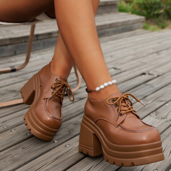 Zapatos de cuña de puerta redondeados de color sólido con frenillo informal marrón claro (altura del tacón 3.94 pulgadas)