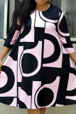 Schwarz-Rosa Plus Size Süßes geometrisches Patchwork-Prinzessinkleid mit O-Ausschnitt