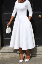 Белые повседневные элегантные однотонные платья в стиле пэчворк с круглым вырезом