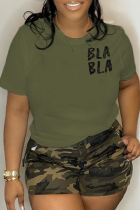 T-shirt con scollo a O patchwork con stampa casual da strada verde militare