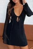 Vestidos pretos casuais sólidos frênulo com decote em V manga comprida