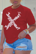 T-shirt con collo a V patchwork con stampa vintage rossa