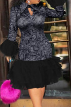 Zwarte straatprint uitgeholde patchwork jurk met V-hals en print, grote maten jurken