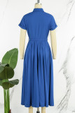 Синее повседневное однотонное базовое платье с отложным воротником и коротким рукавом Платья Платья
