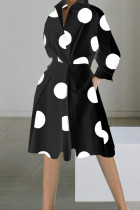 Robes trapèze à col rabattu avec boutons en patchwork imprimés élégants noirs et blancs