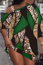 Groene straatprint Patchwork Metalen accessoires Decoratie Schuine kraag Rechte jurken