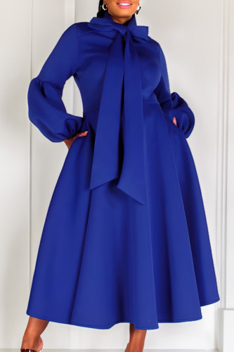 Синие повседневные однотонные платья с воротником-половиной и длинным рукавом с бантом