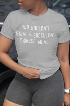 T-shirt con collo a lettera O con stampa base grigio chiaro