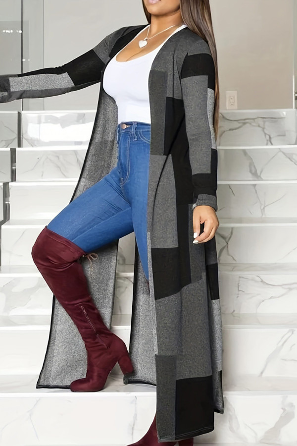 Ropa de abrigo casual gris con retazos y bloques de color