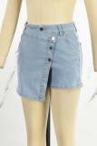 Pantalones cortos de mezclilla regular de cintura media con botones de bolsillo de patchwork liso azul claro