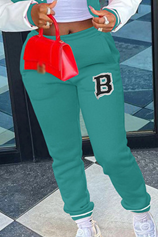 Pantalones cortos con estampado de posicionamiento convencional y cintura baja ajustados con retales de letras informales turquesa