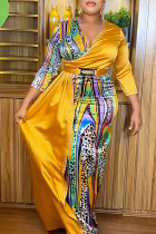 Gelbes, elegantes Patchwork-Druckkleid mit Gürtel, V-Ausschnitt und bedrucktem Kleid in Übergröße