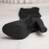 Sapatos casuais pretos com retalhos e contraste para fora da porta (altura do salto 3.94 pol.)