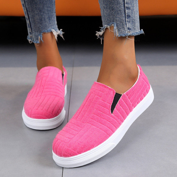 Zapatos planos cómodos y redondos con contraste de retazos diarios informales de color rojo rosa