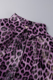 Пурпурная верхняя одежда с отложным воротником и элегантным принтом в стиле пэчворк с пряжкой