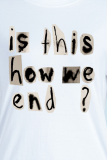 T-shirts met witte straatprint en letter O-hals